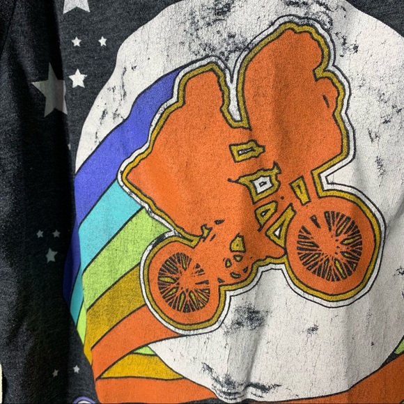 Gap Kids E.T. Extra Terrestrial Graphic T-Shirt - Picture 3 of 11